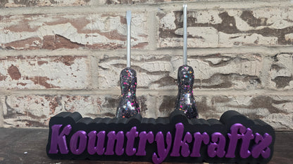 Black and pink tool set