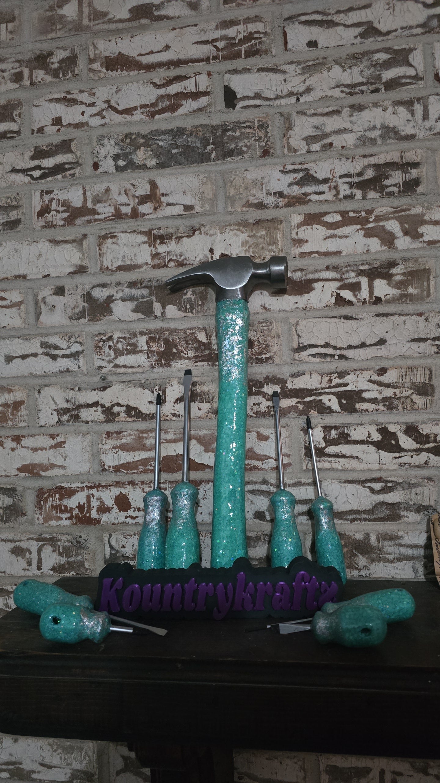 9 piece Tiffany blue and silver foiling glitterized tool set