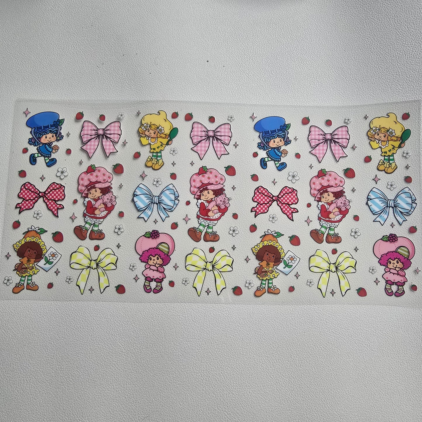 Strawberry shortcake friends and bows