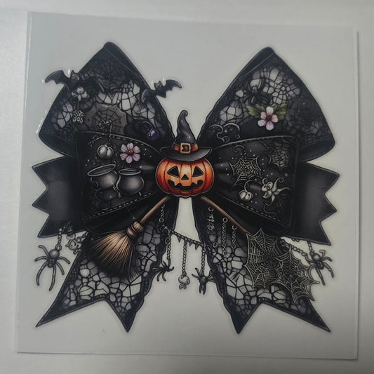 Black pumpkin broom bow
