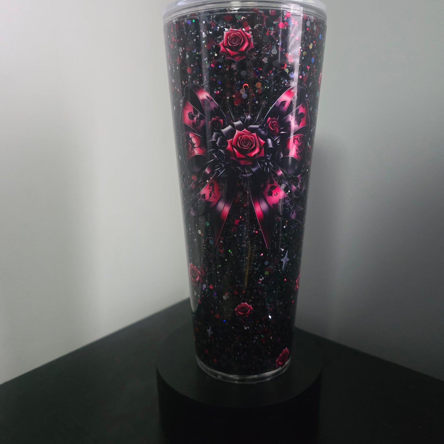 24oz Black and red glitter with roses and bow