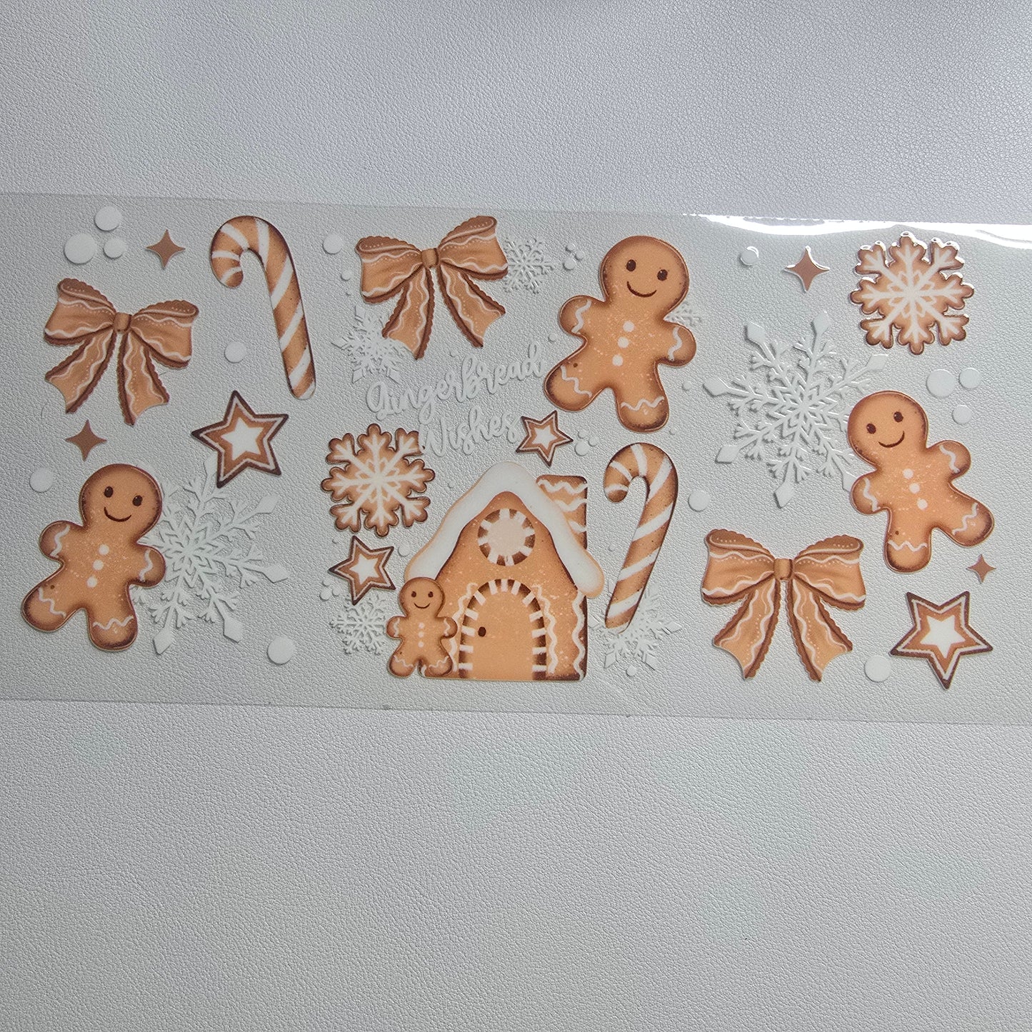Bows gingerbread men and snowflakes