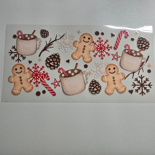 Gingerbread men and hot cocoa