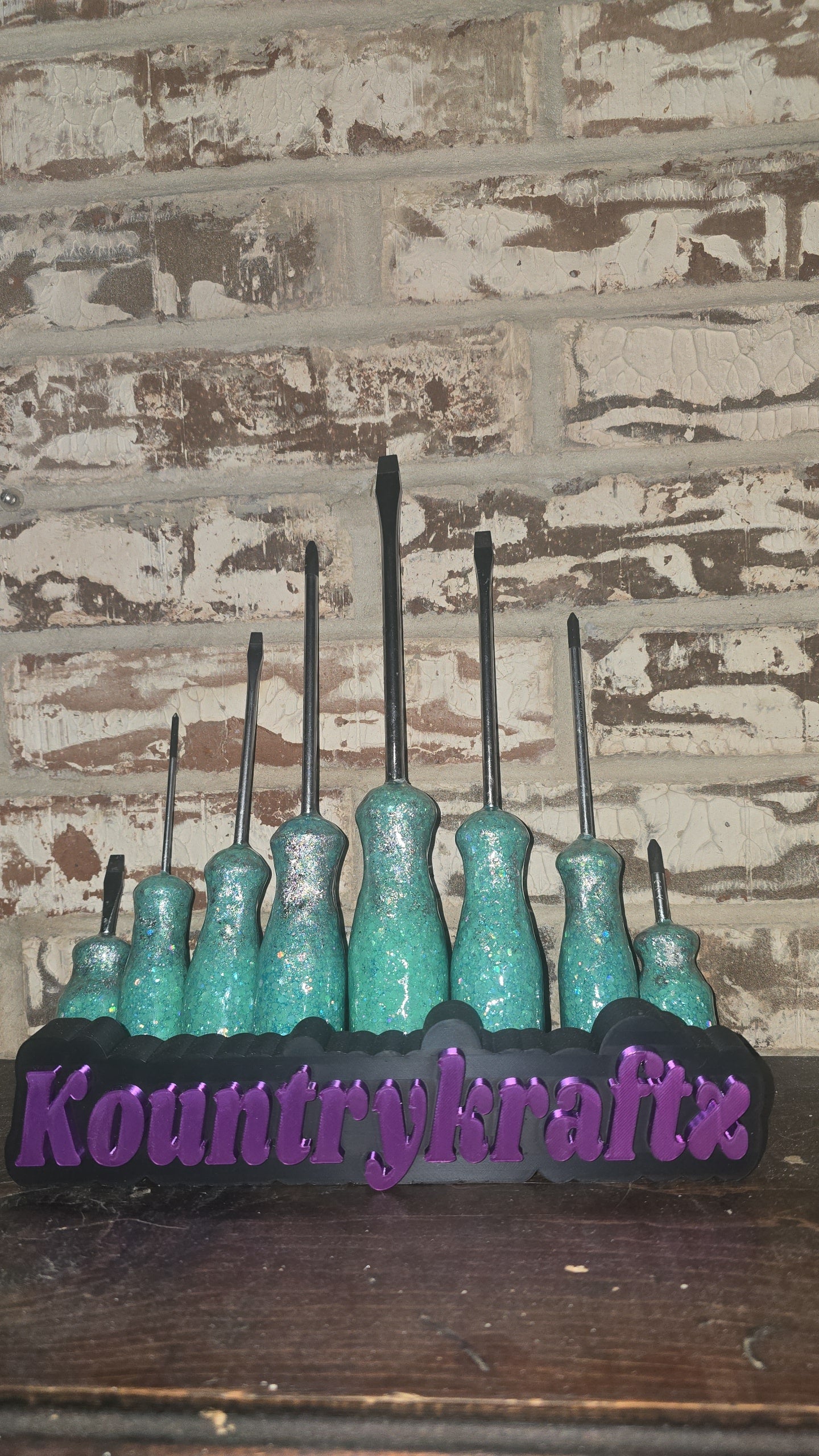 9 piece Tiffany blue and silver foiling glitterized tool set